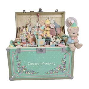 Precious Moments 576034 Toy Chest Motion Music Box My Favorite Things Rare
